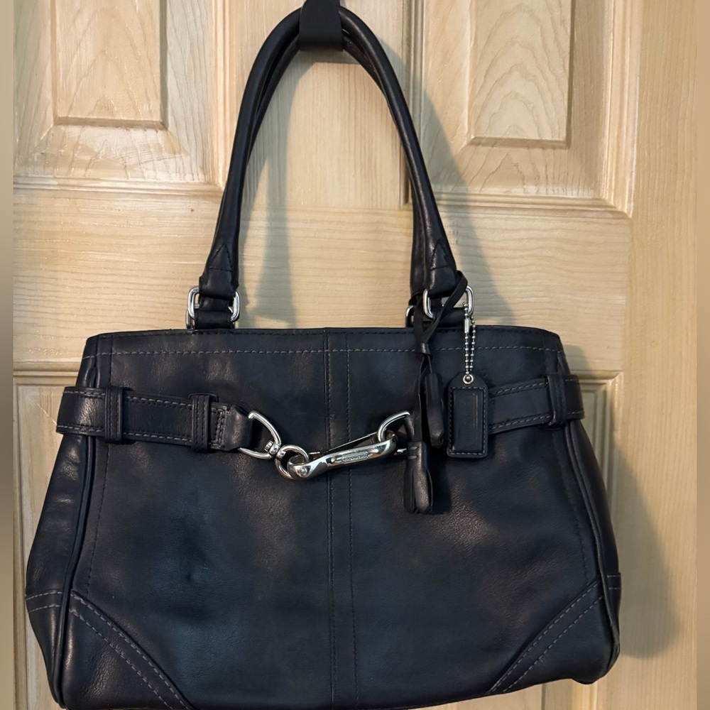 Coach Vintage Black Leather Shoulder Bag